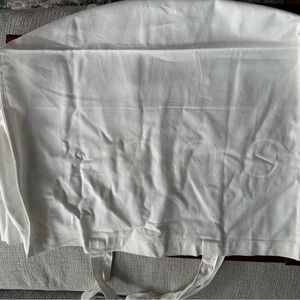 🌸🌺CLOSET BLOWOUT 🌸🌺 2 Gucci Red Gift Bags and white shopping cotton bag!